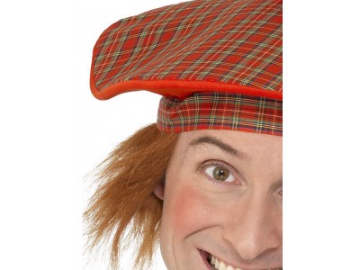 Boneta de scotian cu par